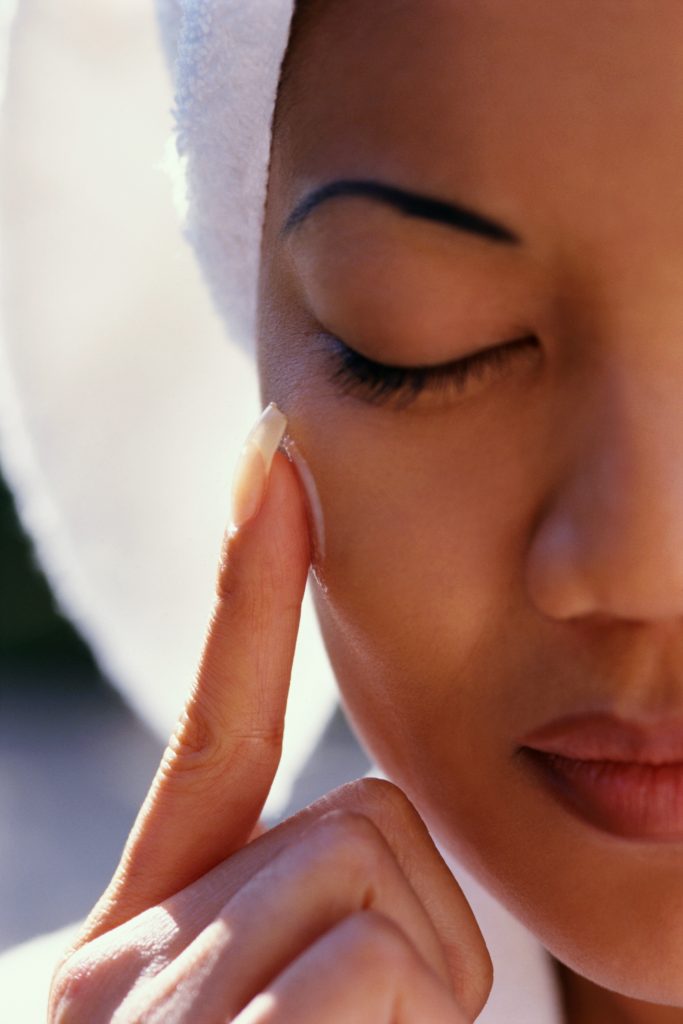 Résultats avant et après microneedling à Roubaix chez Skin Expert